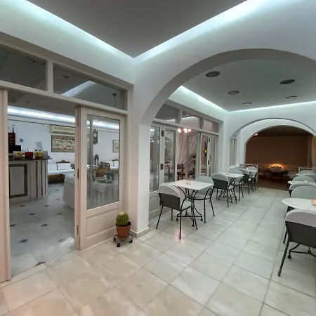 Hotell Dioskouri Art 3*