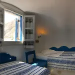 Dioskouri Art 3* Kamári