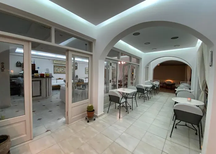 Hotel Dioskouri Art 3*