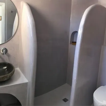 Dioskouri Art Kamári