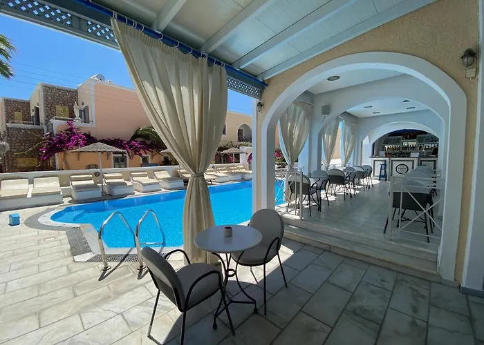 Dioskouri Art Kamari (Santorini)